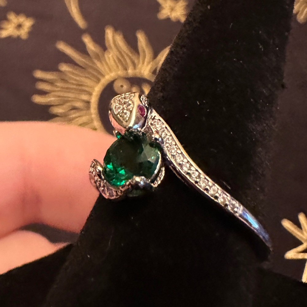 Harry Potter Slytherin ring large green gem size 6 925 sterling silver